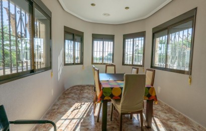Resale - Villa - Crevillent - Comunidad valenciana