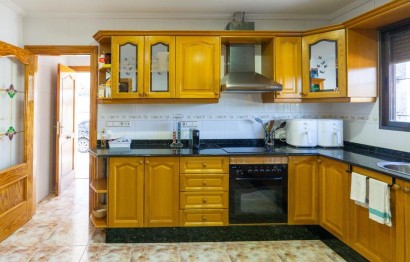Resale - Villa - Crevillent - Comunidad valenciana
