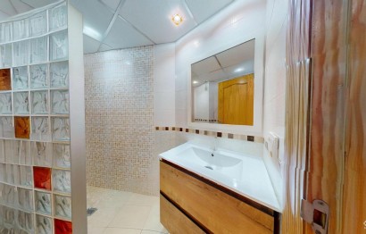 Resale - Apartment / flat - Alicante - Carolinas Bajas