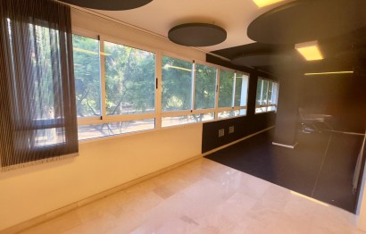 Resale - Commercial - Alicante - Vistahermosa