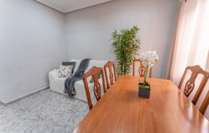 Resale - Apartment / flat - Elche - Sector V