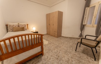 Resale - Apartment / flat - Elche - Sector V