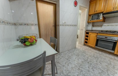 Resale - Apartment / flat - Elche - Sector V