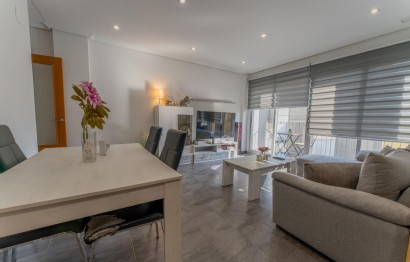 Resale - Apartment / flat - Dolores - Cervantes