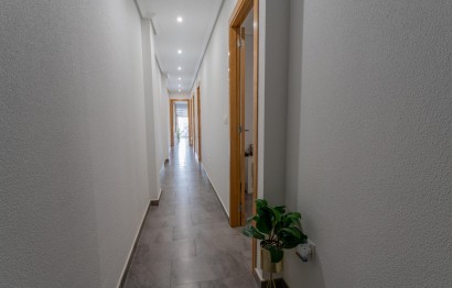 Resale - Apartment / flat - Dolores - Cervantes