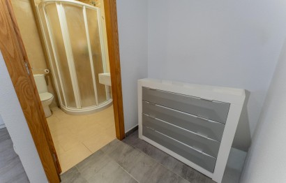 Resale - Apartment / flat - Dolores - Cervantes