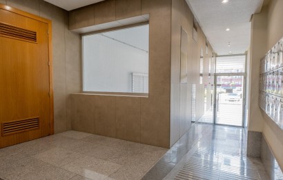 Resale - Apartment / flat - Dolores - Cervantes