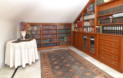 Resale - Villa - Matola - Algoda-Matola-Llano de San José