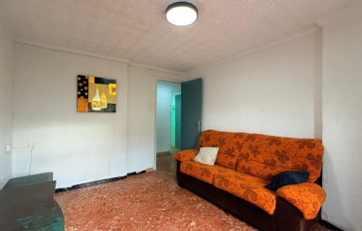 Reventa - Apartamento / piso - Elche - Reina Victoria-Miguel Hernández