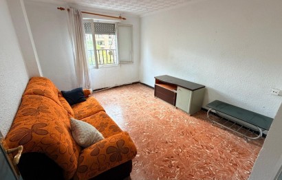 Reventa - Apartamento / piso - Elche - Reina Victoria-Miguel Hernández