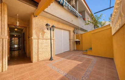 Revente - Maison de ville - Cox