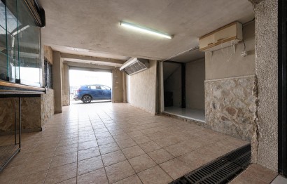 Revente - Maison de ville - Cox
