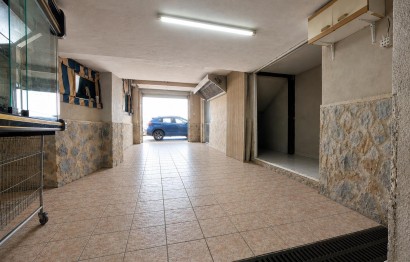 Revente - Maison de ville - Cox